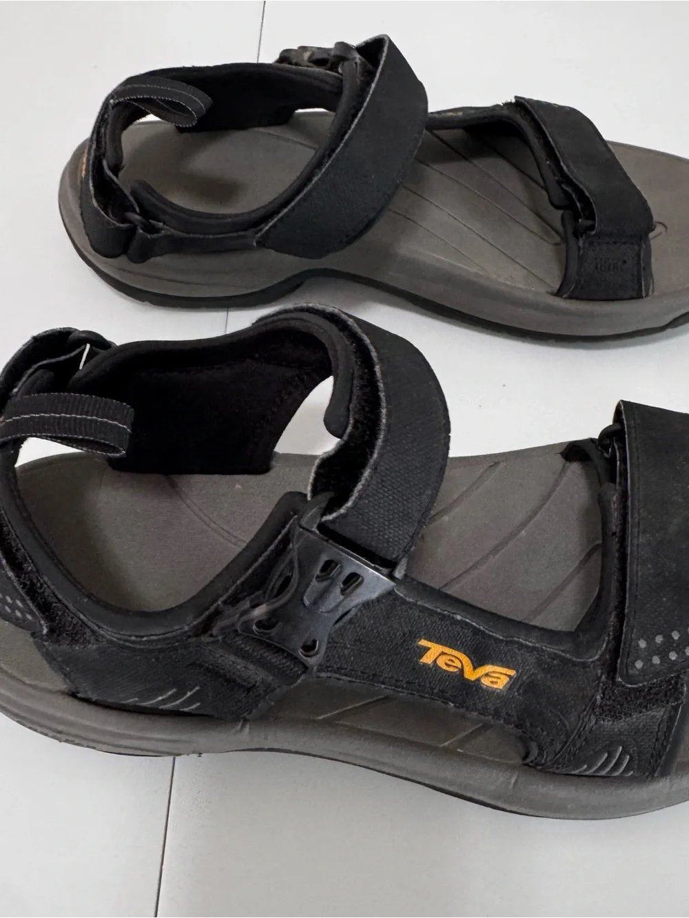 Teva Holliway Men's Size 8 Hiking Anatomic Footbed Sandals